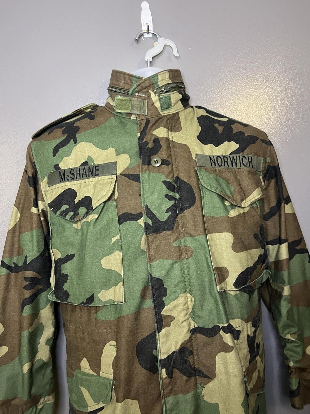 Vintage Golden Mfg Co Jacket Mens XS Short Woodland Camo Military Field Coat 90s